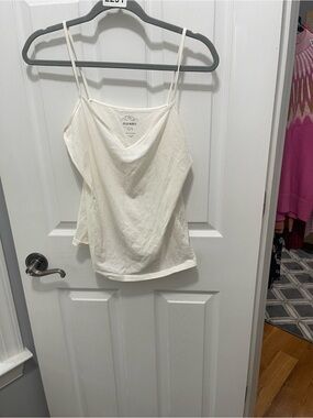 Old Navy Cream Spaghetti-Strap Cami Tank